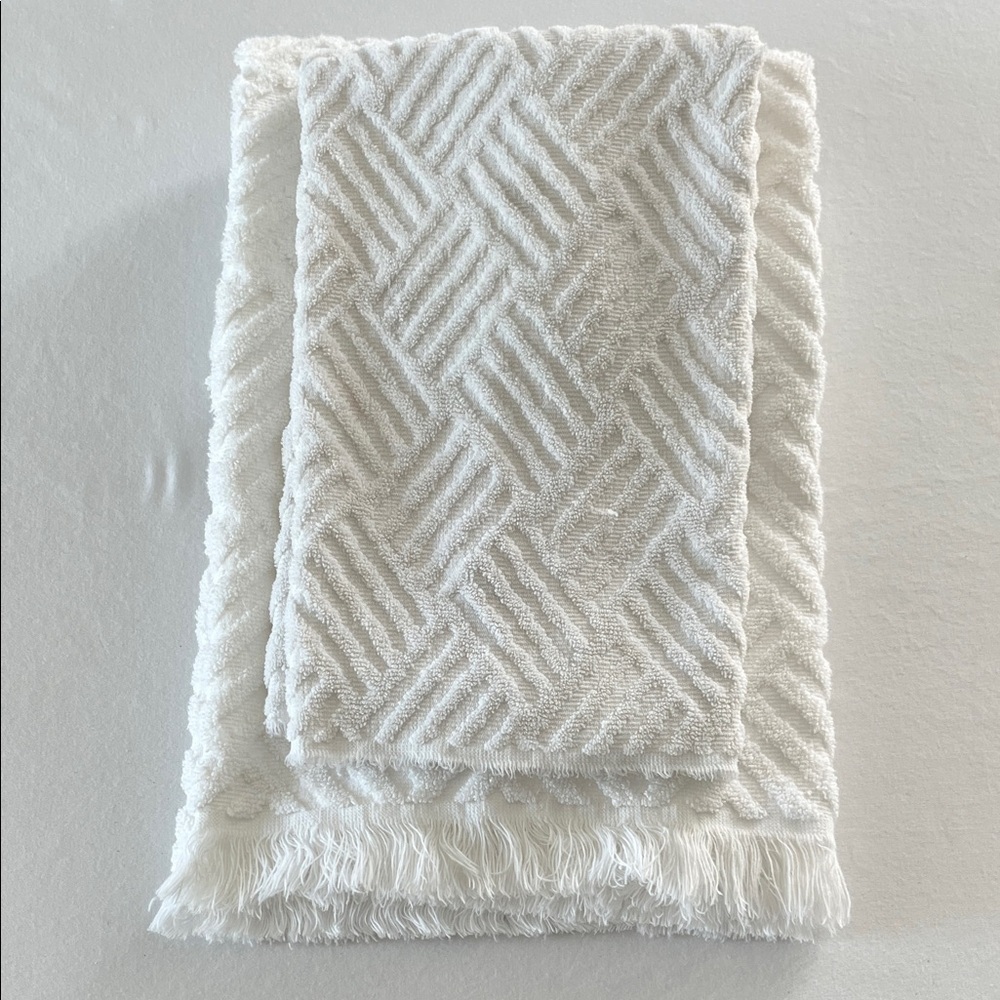 Vintage Utica White Cotton Towel Set Textured Diamond Weave Fringed made in usa